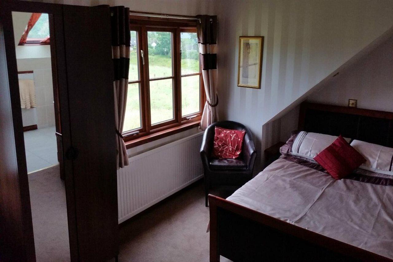 באלוך Ardoch Cottage Bed & Breakfast מראה חיצוני תמונה